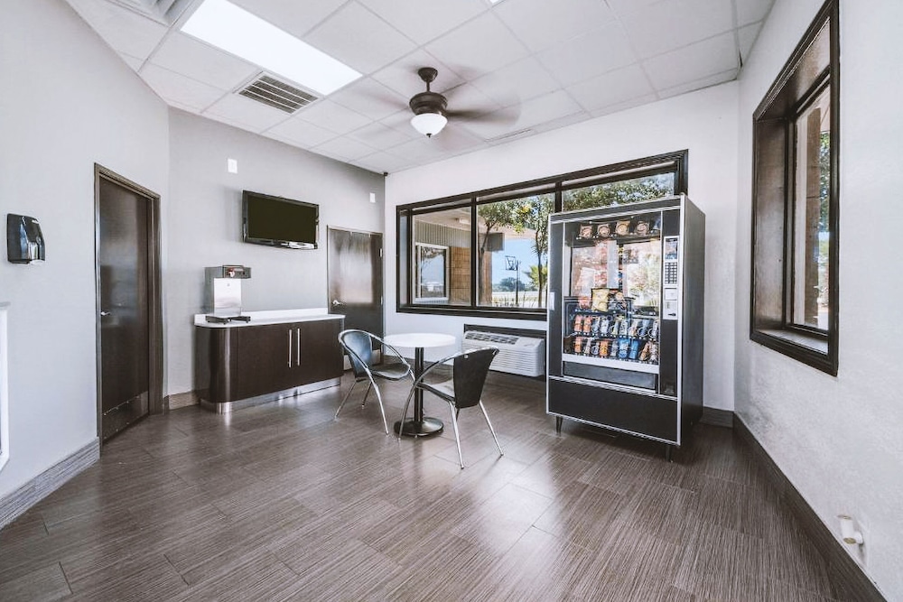 sky palace inn and suites by jasper beeville