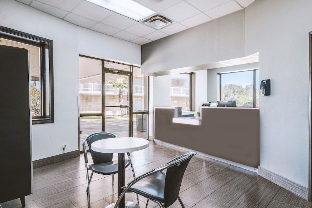 sky palace inn and suites by jasper beeville