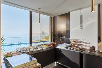 ananti resort residences and beach club