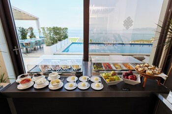 ananti resort residences and beach club