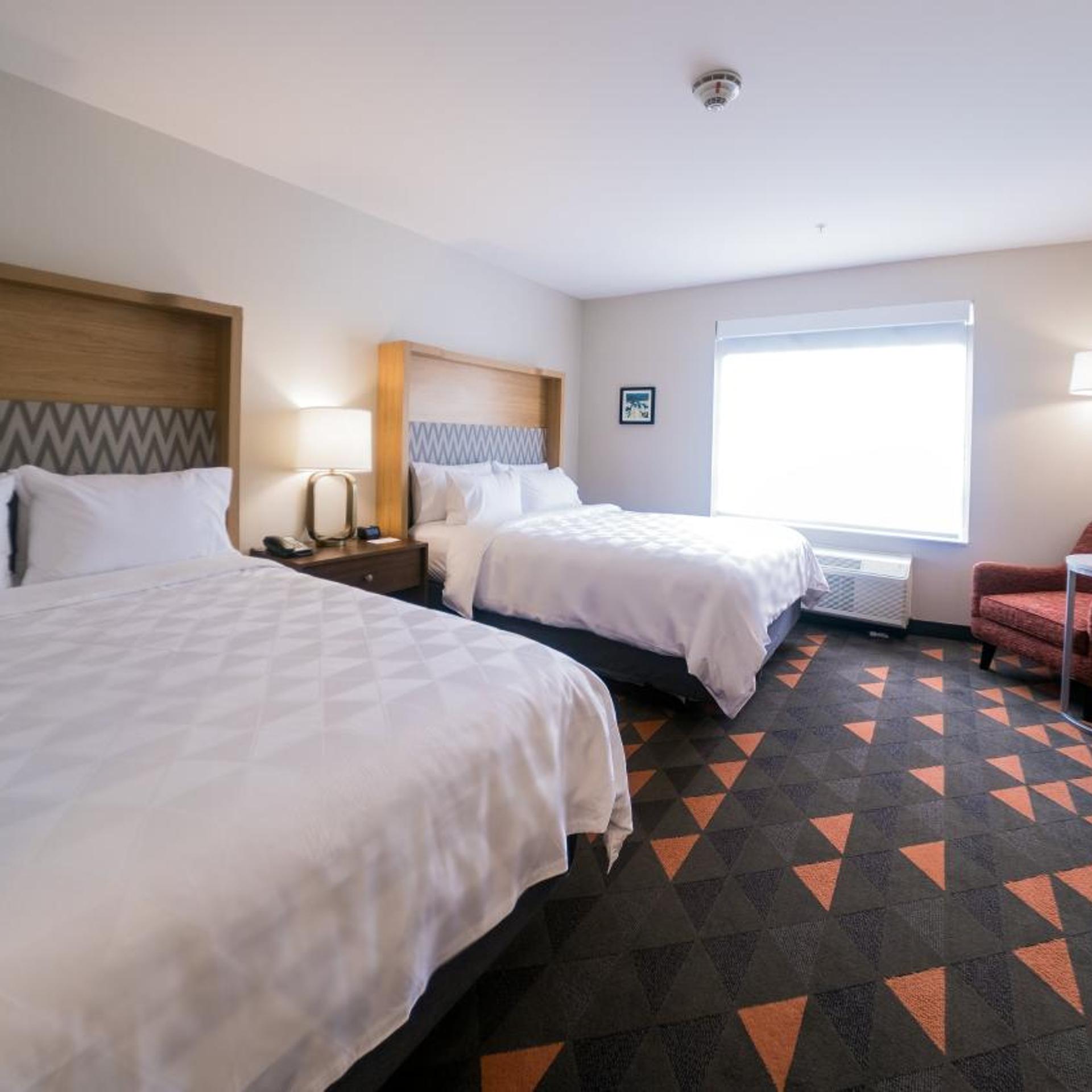 holiday inn and suites philadelphia w drexel hill