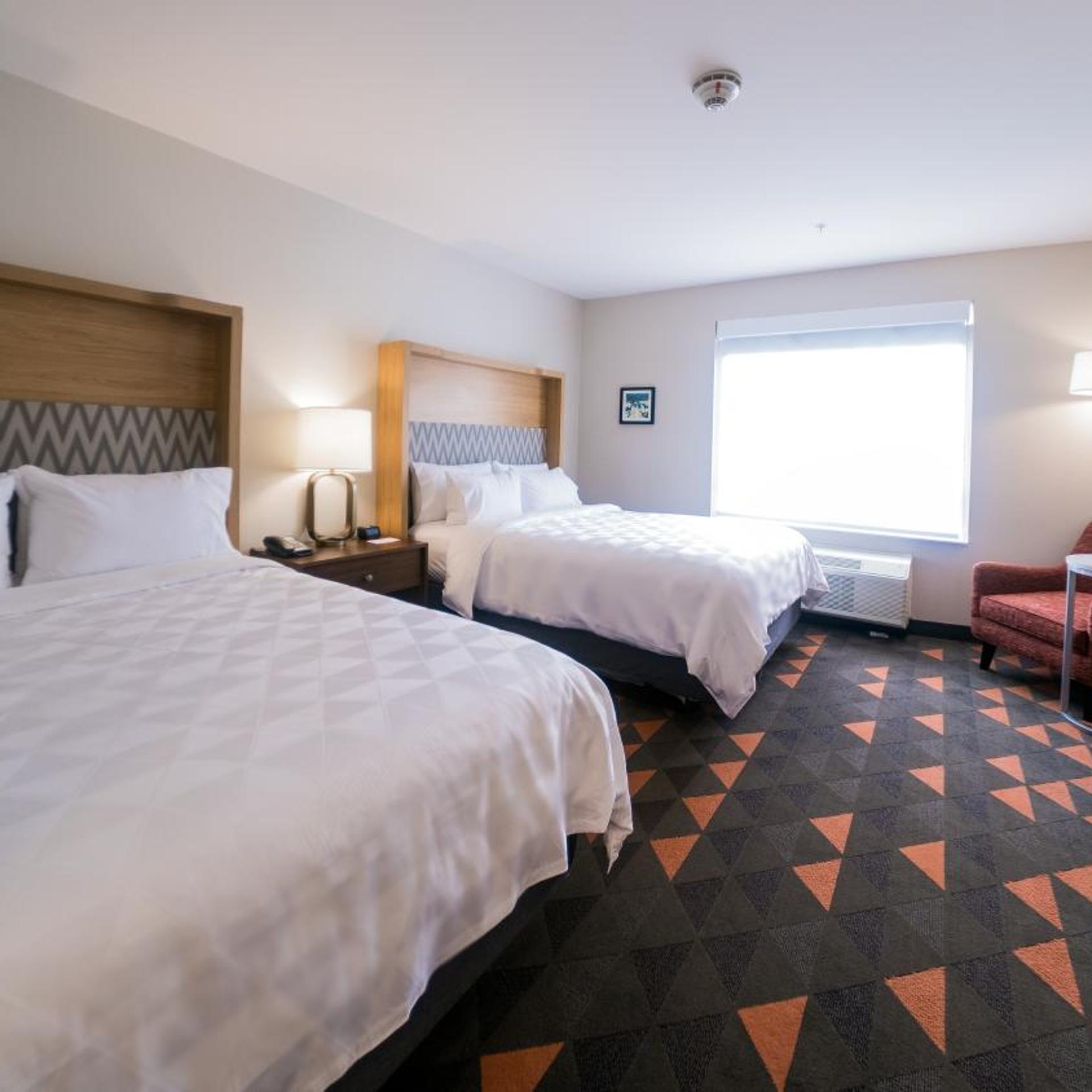 holiday inn and suites philadelphia w drexel hill