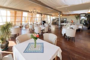 apricot hotel yerevan