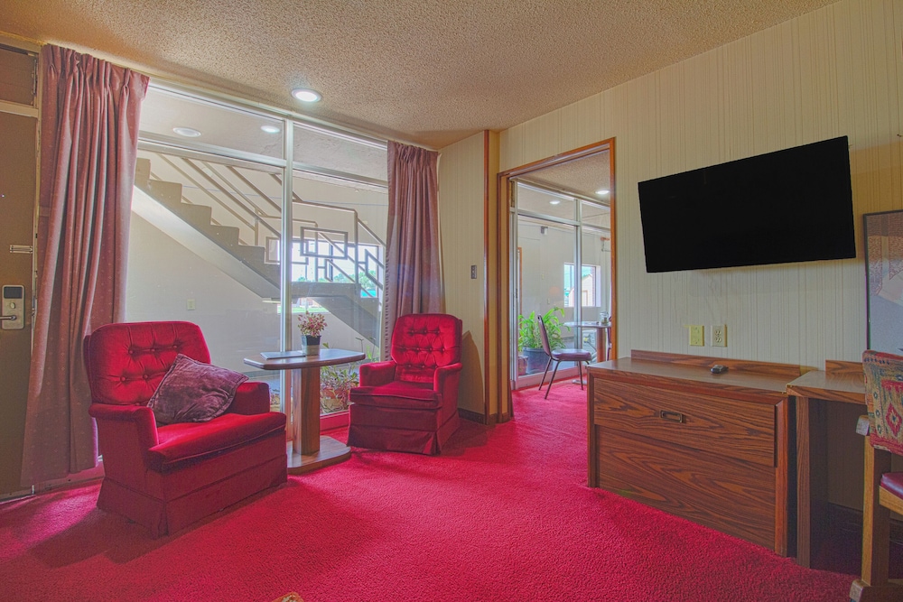 hometown inn by oyo liberal ks