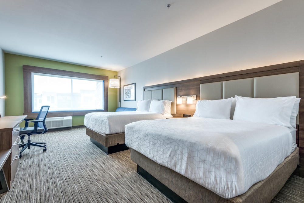 holiday inn express and suites denton south an ihg hotel