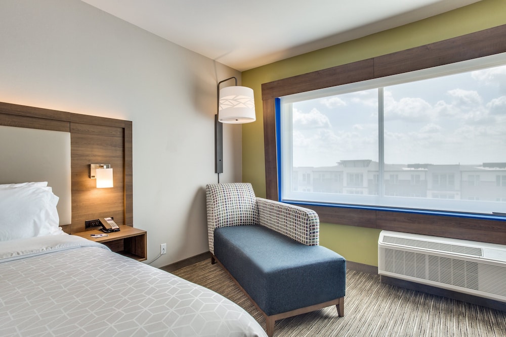 holiday inn express and suites denton south an ihg hotel