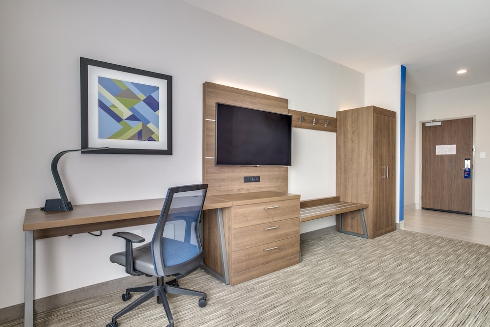 holiday inn express and suites denton south an ihg hotel