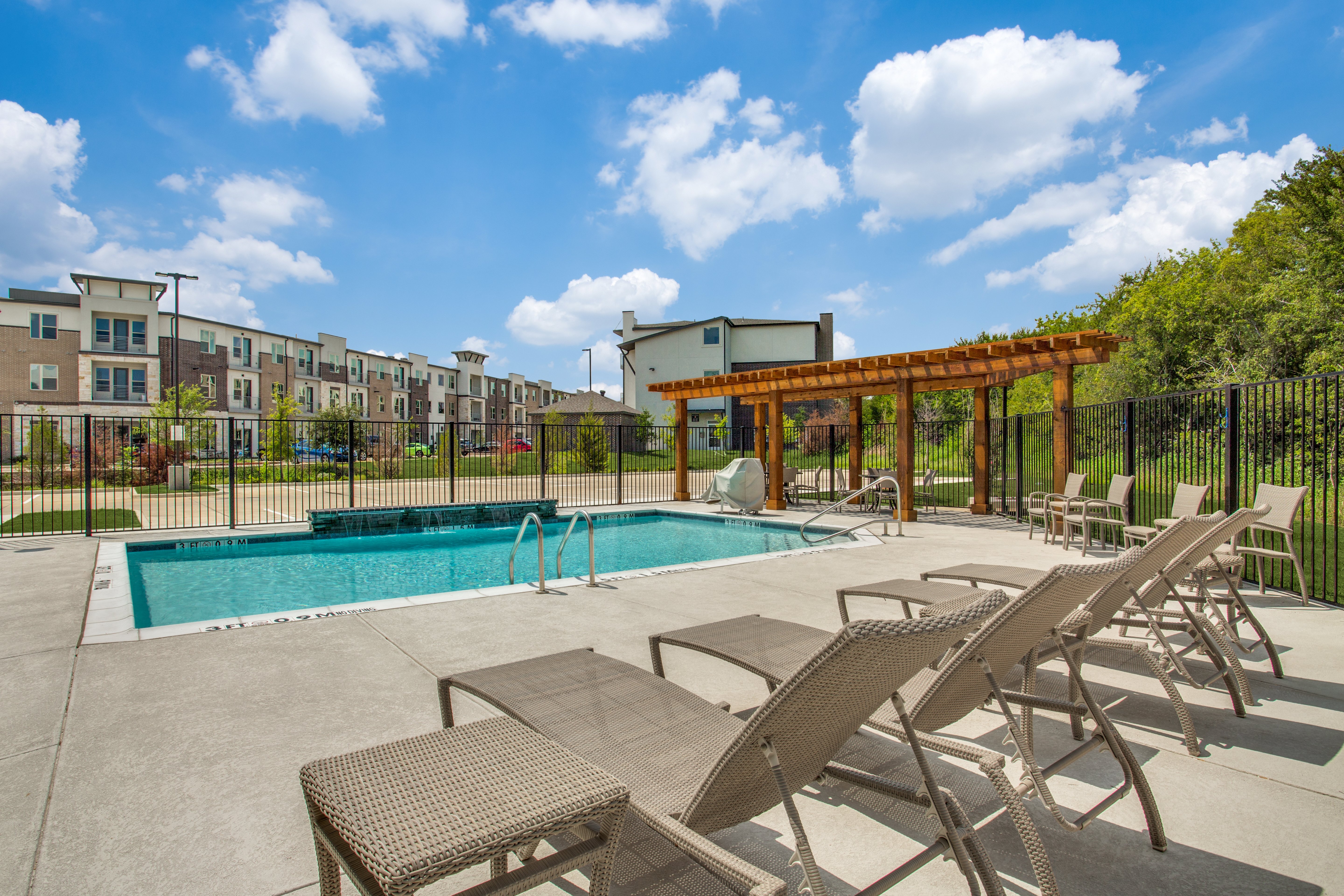holiday inn express and suites denton south an ihg hotel