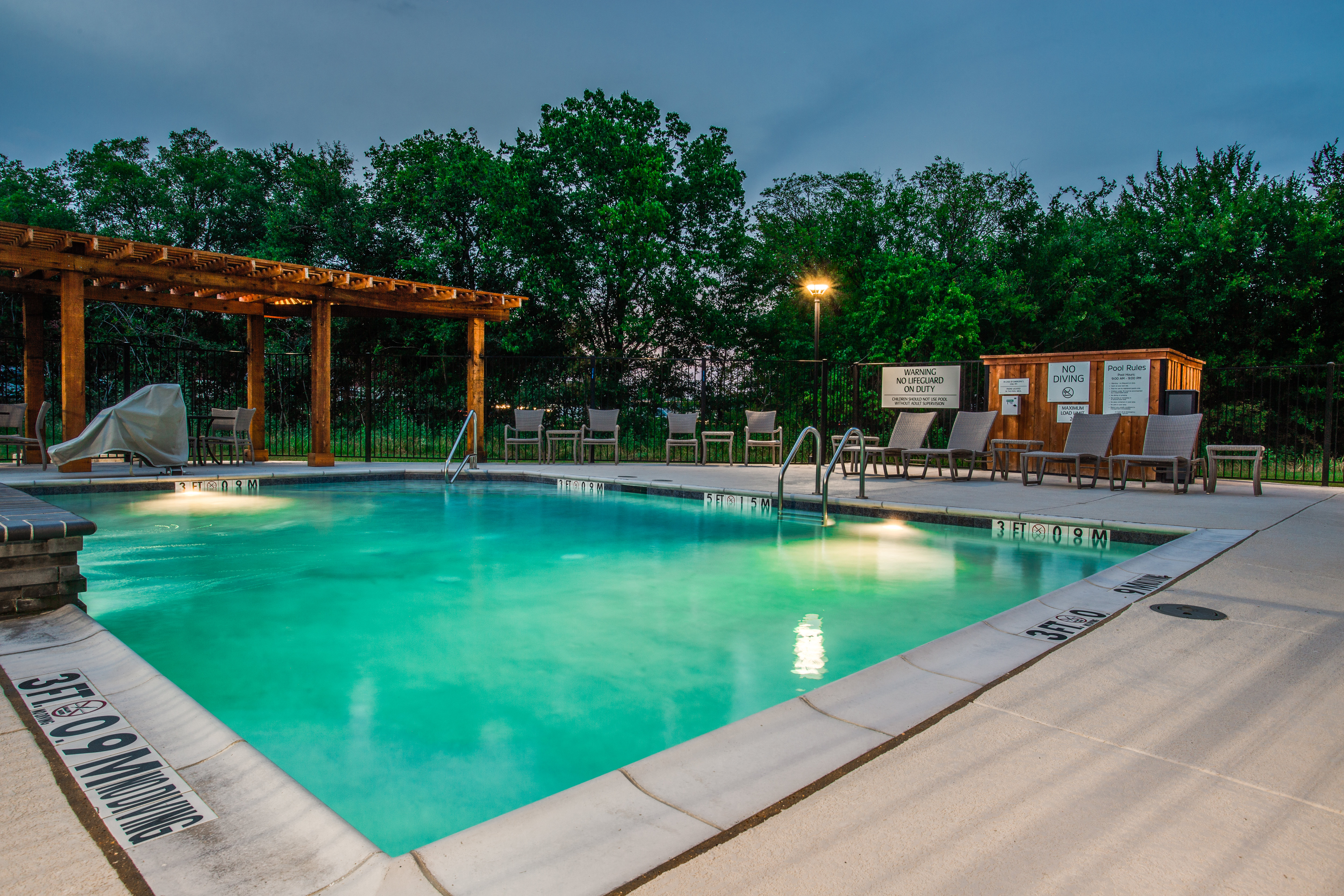 holiday inn express and suites denton south an ihg hotel