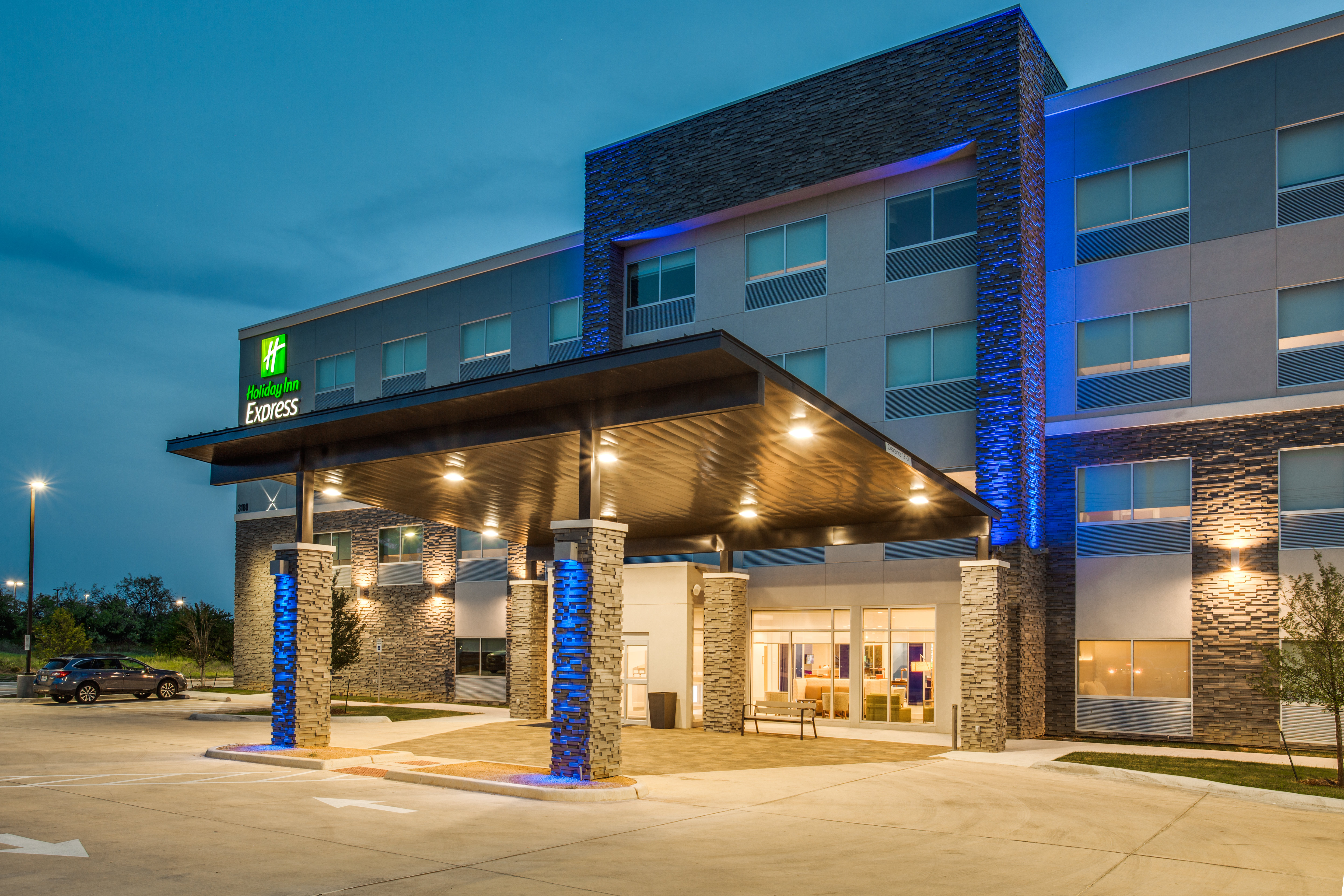 holiday inn express and suites denton south an ihg hotel