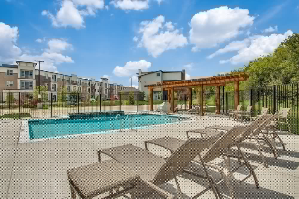 holiday inn express and suites denton south an ihg hotel