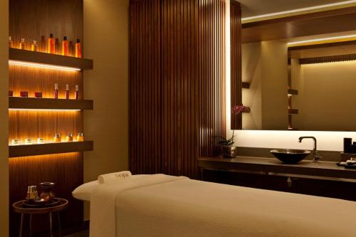 intercontinental at doral miami by ihg