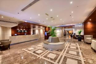 majestic city retreat hotel