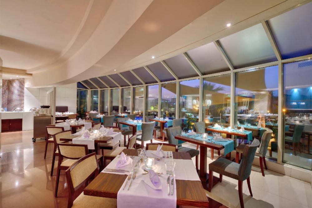 majestic city retreat hotel