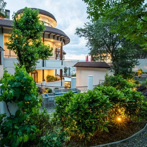 Adamo Hotel,Mtatsminda>>Tbilisi,4 star