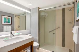 hyatt place virginia beach town center