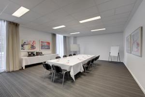 travelodge hotel melbourne docklands