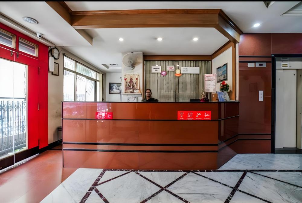 hotel tara international