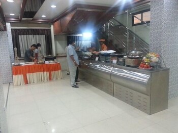 hotel tara international