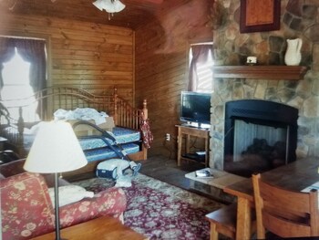 amish blessings cabins