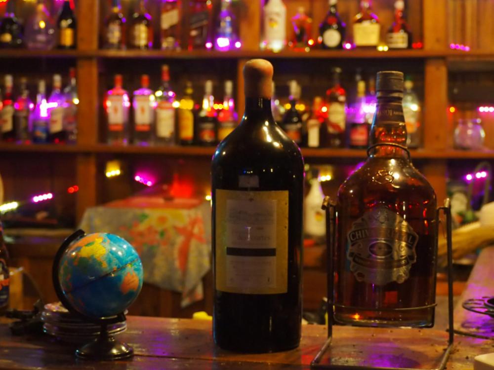 coconutbeach bungalows party hostel