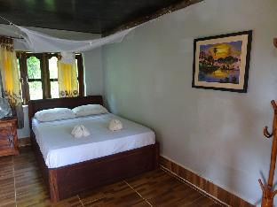 coconutbeach bungalows party hostel