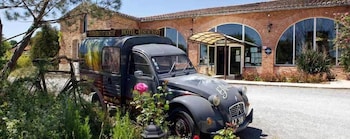 lalcove hotel restaurant