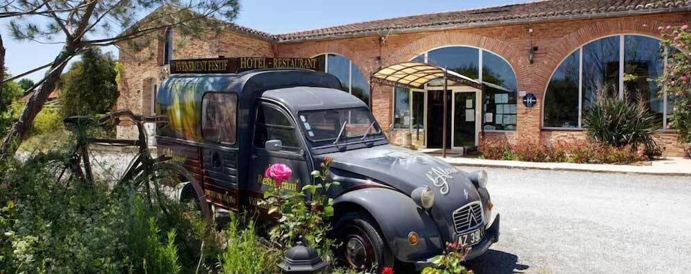 lalcove hotel restaurant