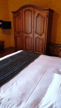 lalcove hotel restaurant