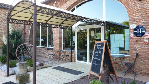 lalcove hotel restaurant