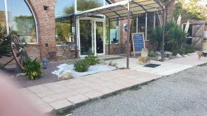 lalcove hotel restaurant