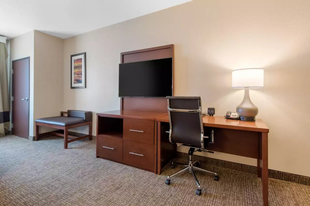 comfort suites denver international airport