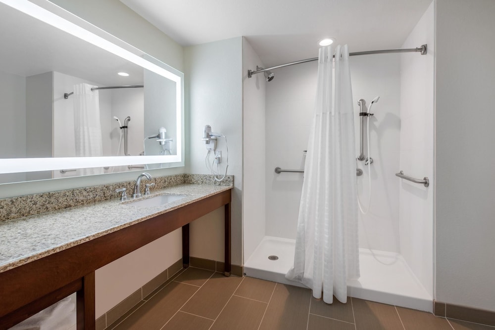 comfort suites denver international airport