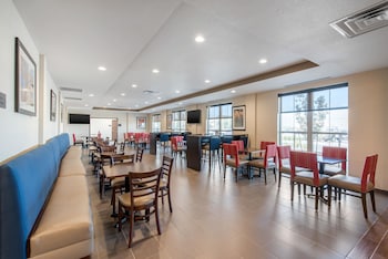comfort suites denver international airport
