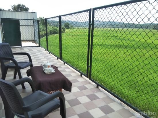 the paddy field inn hostel