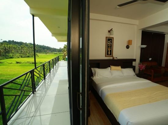 the paddy field inn hostel