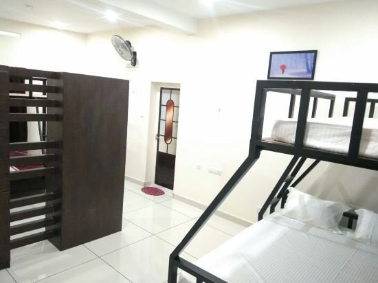 the paddy field inn hostel