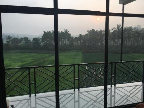 the paddy field inn hostel