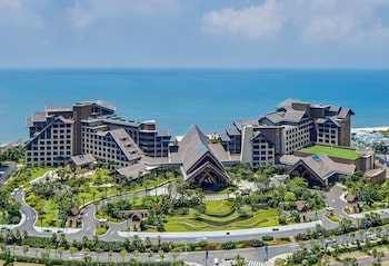 doubletree by hilton shanwei
