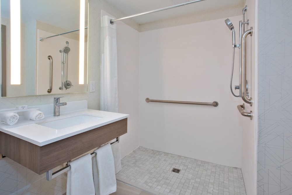 holiday inn express hotel and suites dover by ihg