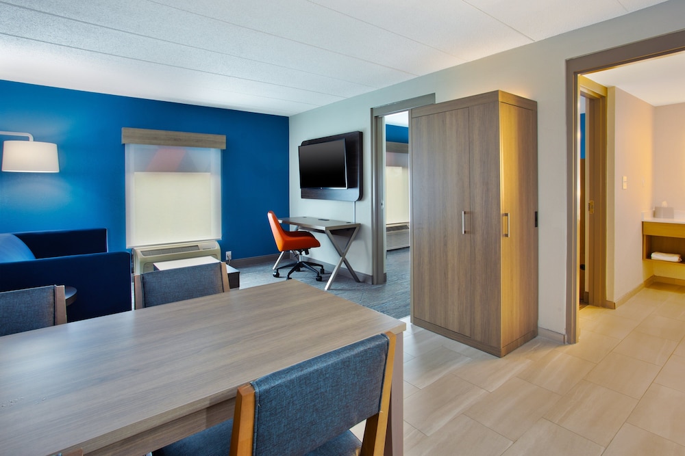 holiday inn express hotel and suites dover by ihg