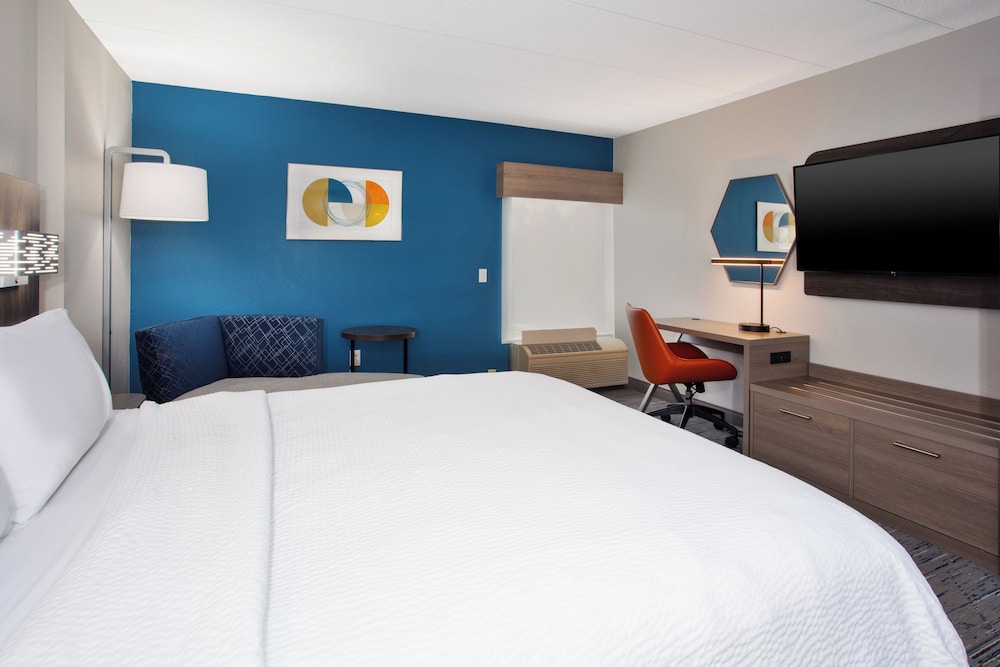 holiday inn express hotel and suites dover by ihg