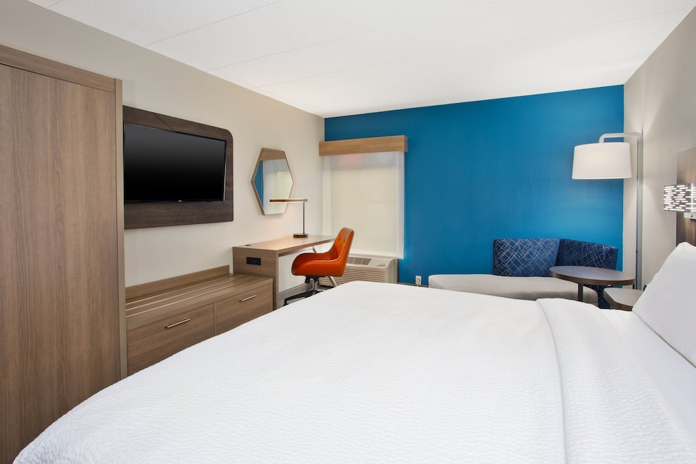 holiday inn express hotel and suites dover by ihg