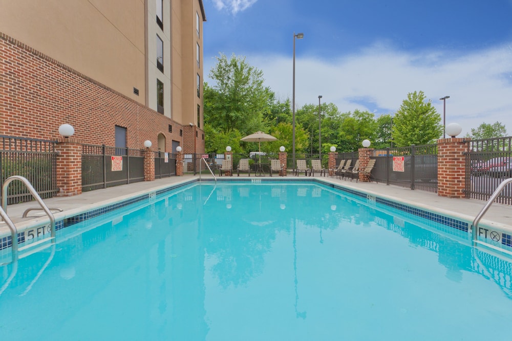 holiday inn express hotel and suites dover by ihg