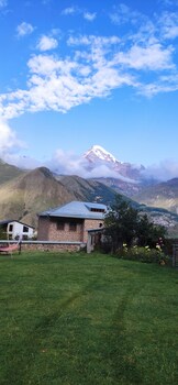 guest house elguja qushashvili