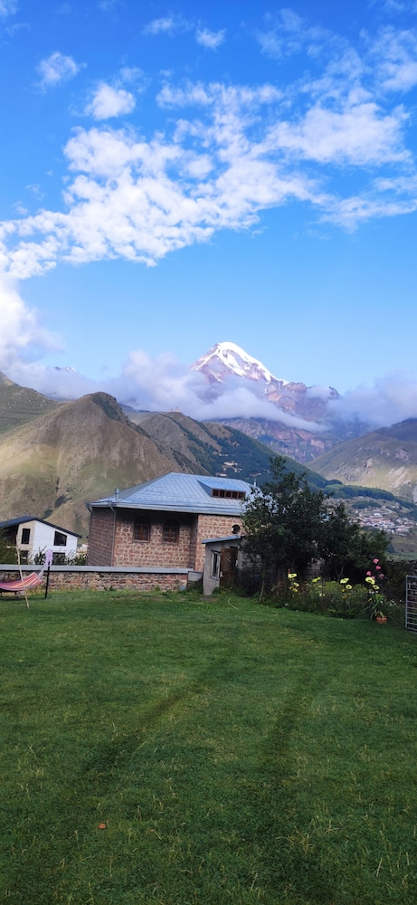 guest house elguja qushashvili