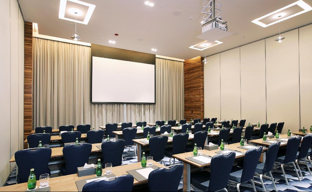 cosmopolitan hotel dubai al barsha