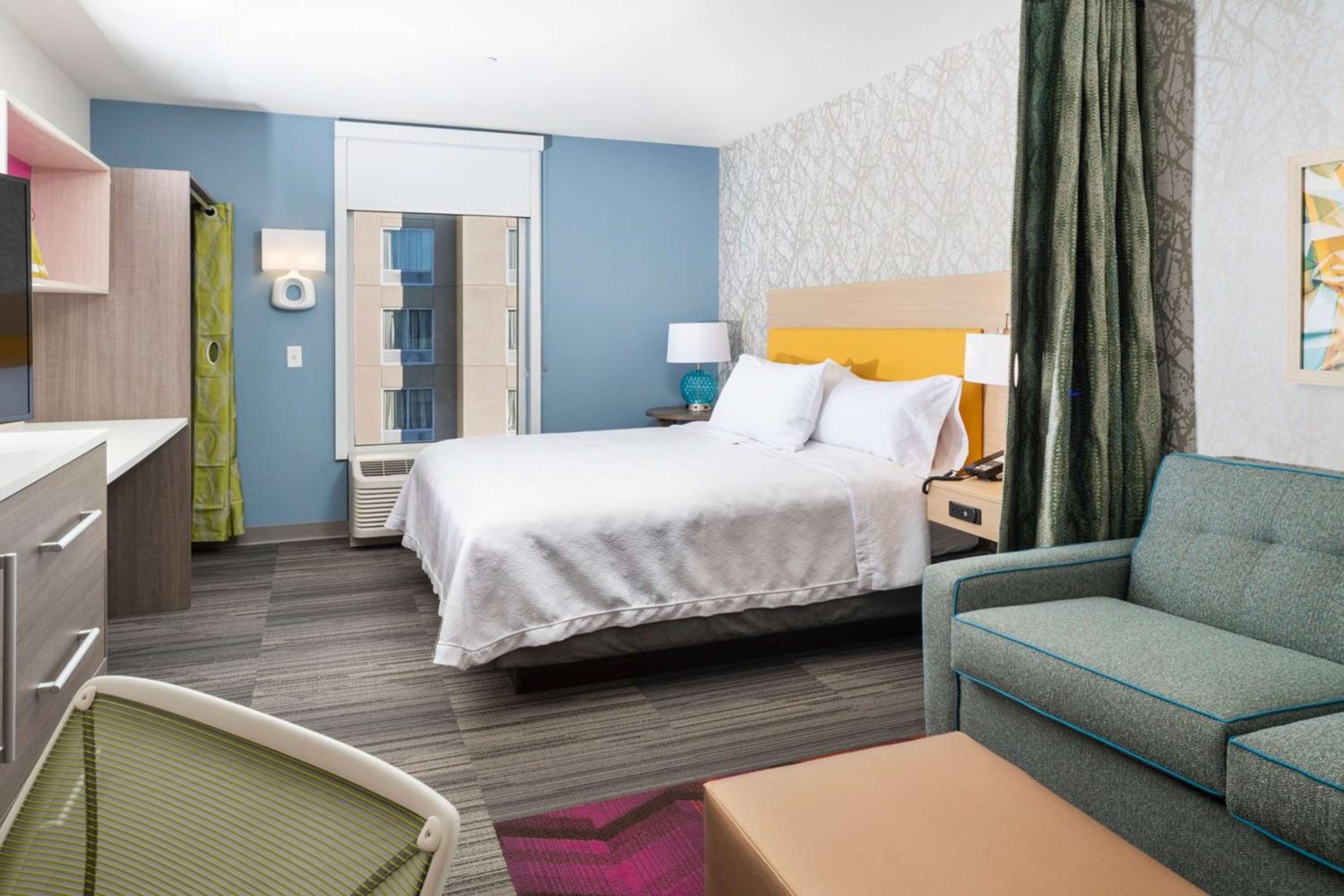 home2 suites by hilton newark airport