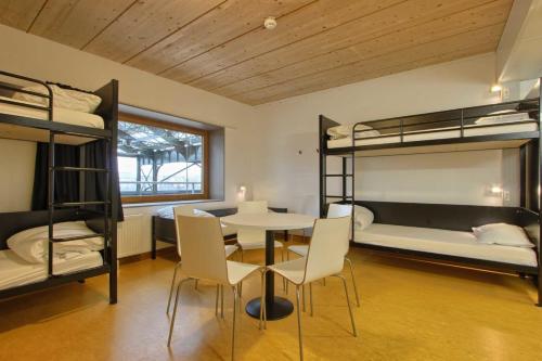 auberge de jeunesse hi paris yves robert