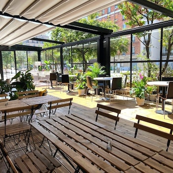 auberge de jeunesse hi paris yves robert